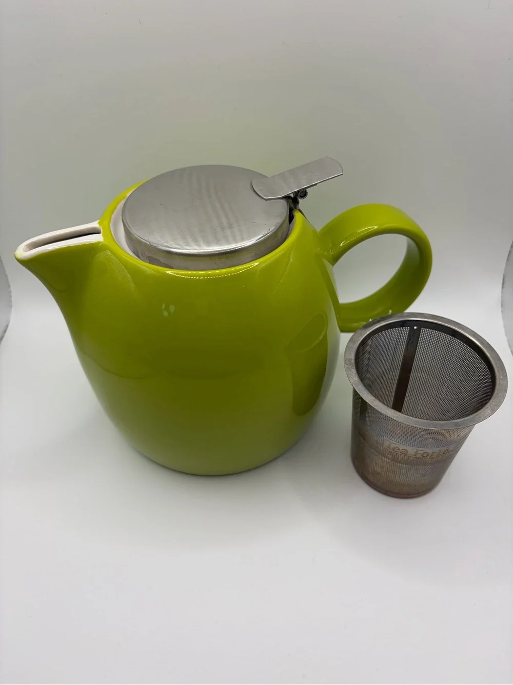 Tea Forte Lime Green 24oz Pugg Teapot with Stainless Steel Infuser